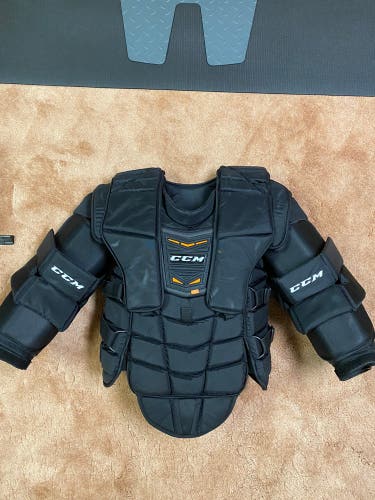 CCM PRO - Pro Stock Chest Protector - Lightly Used In Great Condition