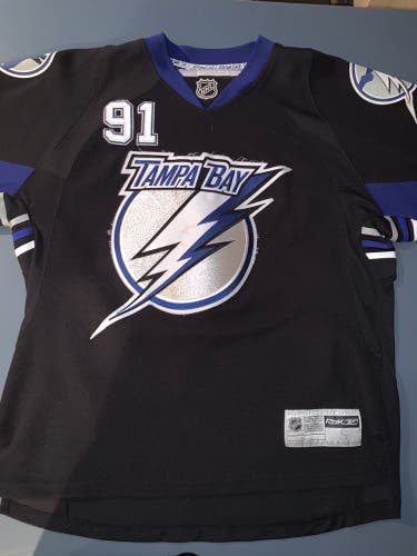 Steven Stamkos Lightning jersey