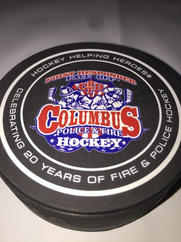 COLUMBUS POLICE AND FIRE HOCKEY PUCK 1ST RESPONDER FACE OFF