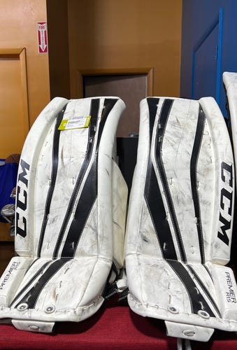 CCM Used White Junior 30" Goalie Leg Pads