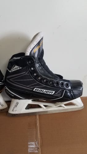 Junior Used Bauer Supreme S170 Hockey Goalie Skates Regular Width Size 3.5