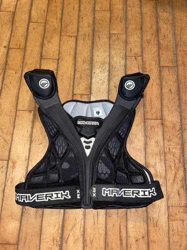 Used Large Maverik RX Shoulder Pads