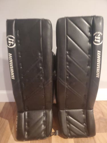 Warrior Junior 26" Ritual G4 Goalie Leg Pads