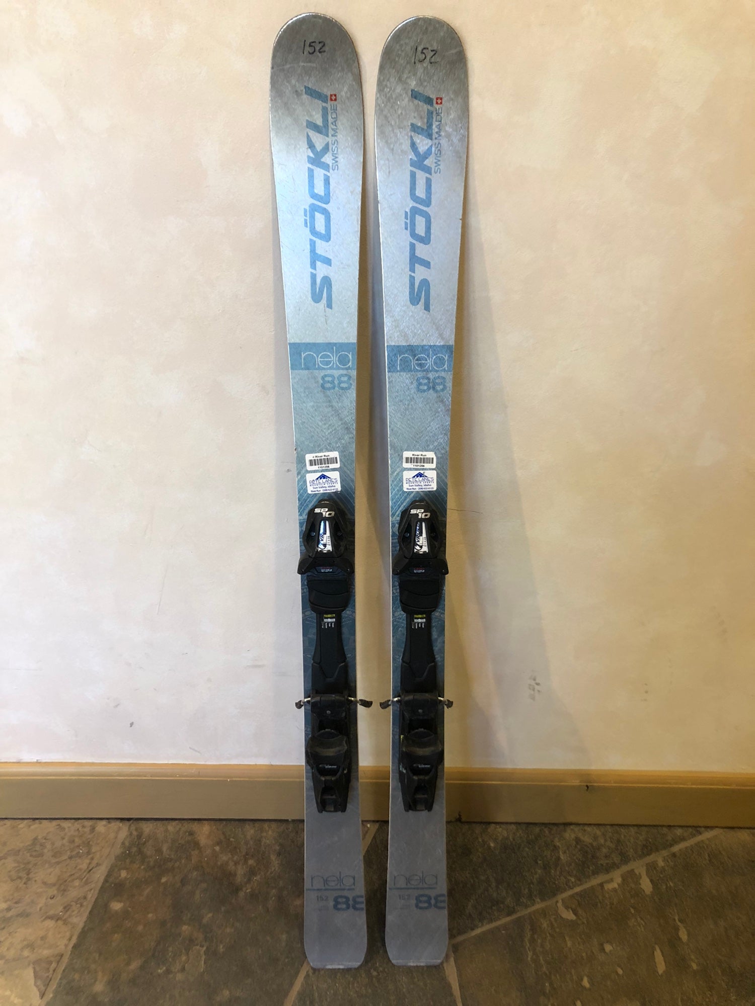 No Bindings / Flat Stockli Stormrider Light Skis NEW ! 165cm 