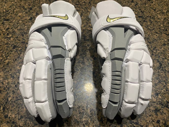 Used Player's Nike 13" Vapor Elite Lacrosse Gloves