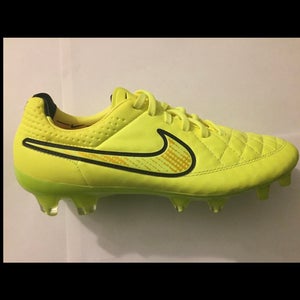 Yellow New Size 6.0 (Women's 7.0) Nike Tiempo Legend V Cleats