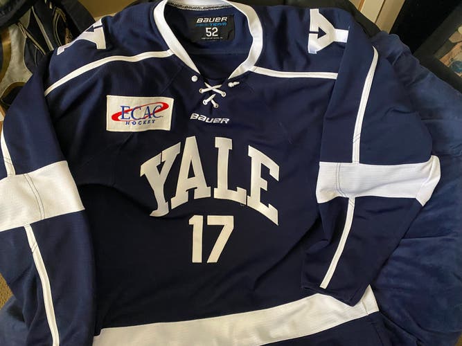 Yale Bulldogs Size 52 Bauer Jersey