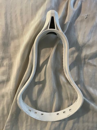 Used Epoch Z3 Attack & Midfield Unstrung Head