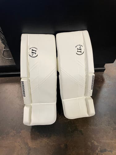 New Intermediate 30" +1" Warrior Ritual G5 Goalie Leg Pads