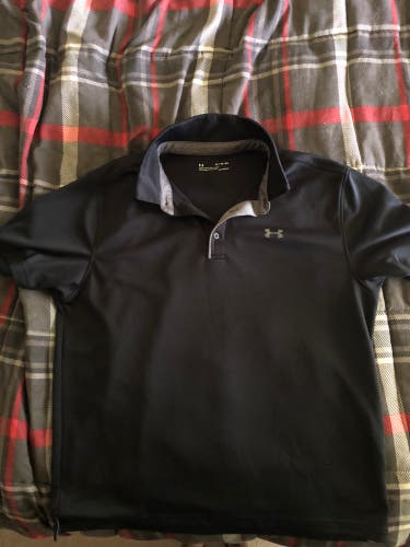 Black Used XL Under Armour Shirt