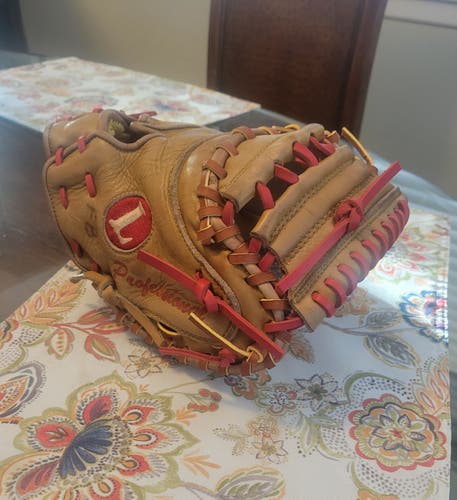 Used Louisville Slugger Right Hand Throw Catcher's Baseball Glove 32.5"