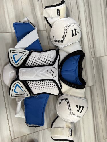 Senior Medium Warrior Koncept Shoulder Pads