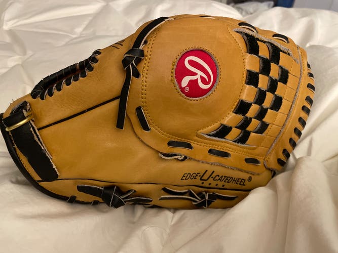 Used Right Hand Throw 14" Softball Glove