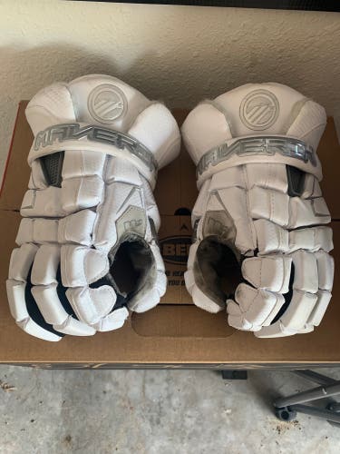 Maverik M4 Lacrosse Gloves