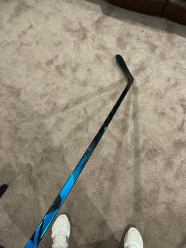 Intermediate Left Hand P92 Pro Stock Nexus Geo Hockey Stick