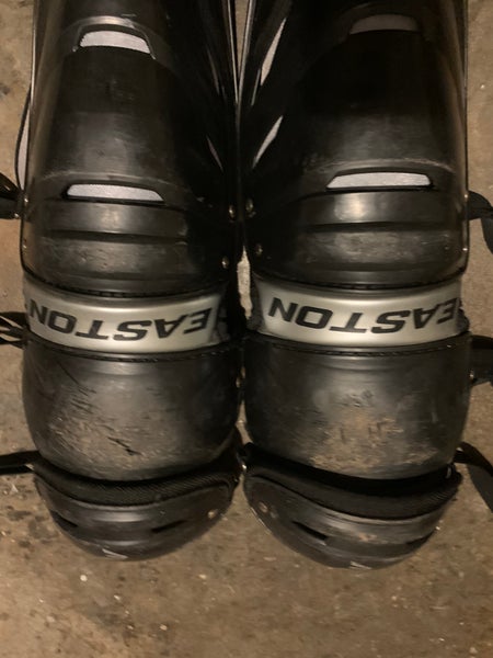 Used Easton M7 Catcher's Leg Guard