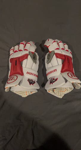 New Player's Warrior  Burn XP Lacrosse Gloves