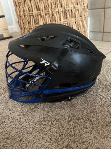 Player's Cascade R Helmet