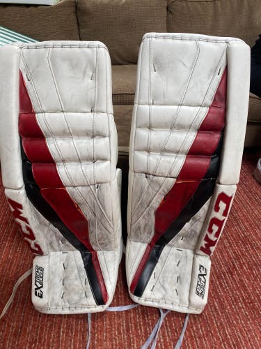 33" CCM Pro Stock Extreme Flex lll Goalie Leg Pads