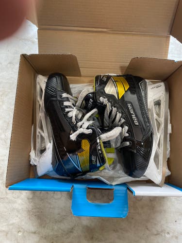 Used Bauer Regular Width Size 5 Supreme 3s Hockey Goalie Skates