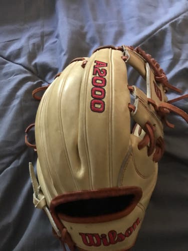 Infield 11.75" A2000 Baseball Glove