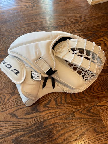New Regular CCM EFlex 5 Glove