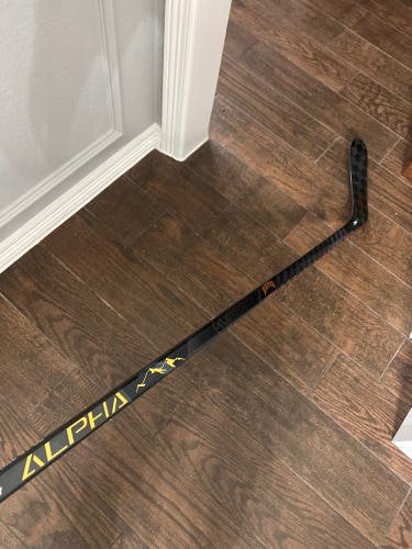 Senior Left Hand P92M Pro Stock Alpha DX Pro Hockey Stick New
