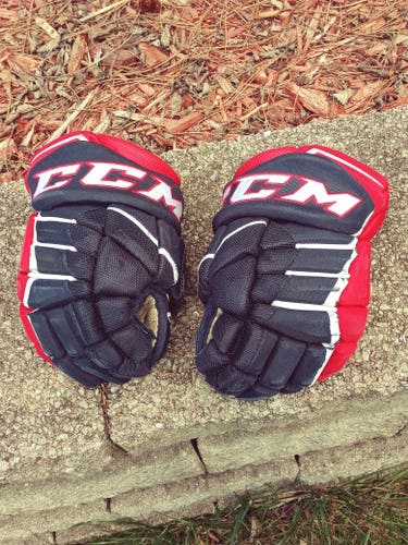 Used CCM JetSpeed FT390 Gloves 12"