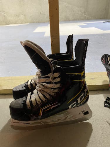 Used CCM Regular Width Pro Stock Size 7.5 AS3 Pro Hockey Skates