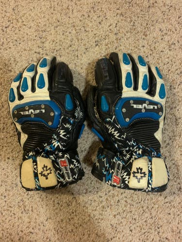 Level Gloves lightly used small