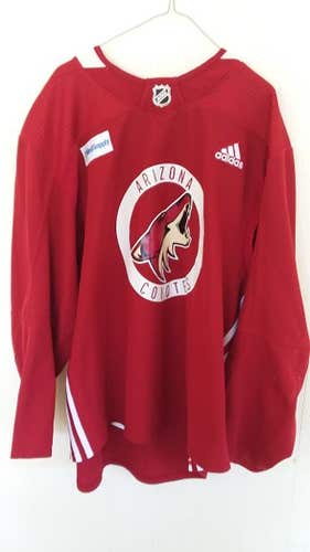 Arizona Coyotes used red Adidas practice jersey (size 58) with MED SUPPLY patch 2017-2021 seasons