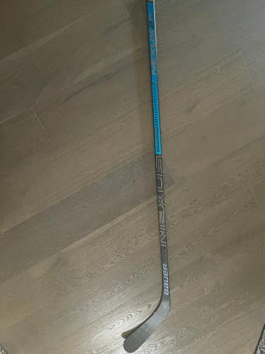 Intermediate Used Right Handed Bauer Nexus 2N Pro Hockey Stick P92