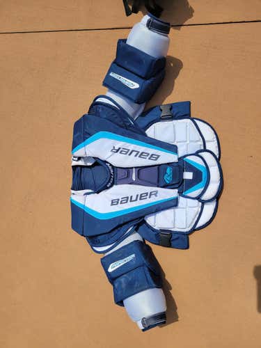 Used Senior Small Bauer Reactor 7000 Goalie Chest Protector