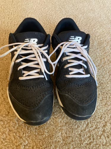 Black Adult Men's Used Size Men's 10.5 (W 11.5) Molded Cleats New Balance Low Cut 3000K5