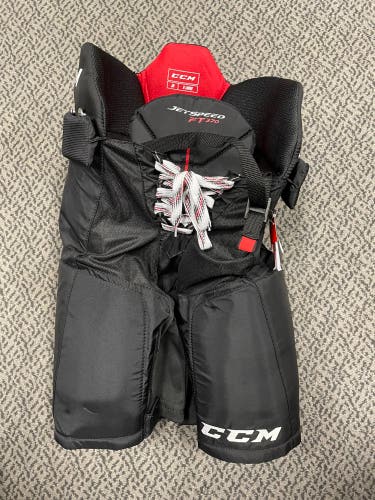 CCM Black Jetspeed FT370 Junior XL Breezers