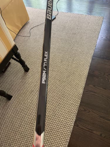 Senior Right Handed P92M  Vapor Hyperlite Hockey Stick
