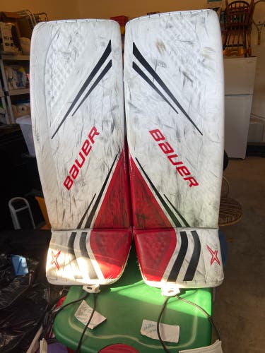 Filip Gustavsson Bauer Vapor 2X Goalie Leg Pads