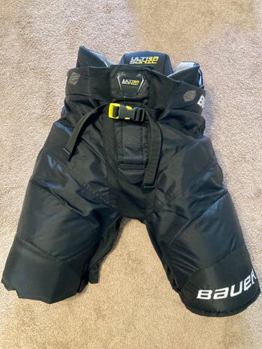 Senior Used Medium Bauer Ultrasonic Hockey Pants