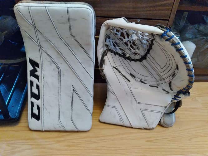 Used CCM Regular Axis 1.9 Catcher & Blocker