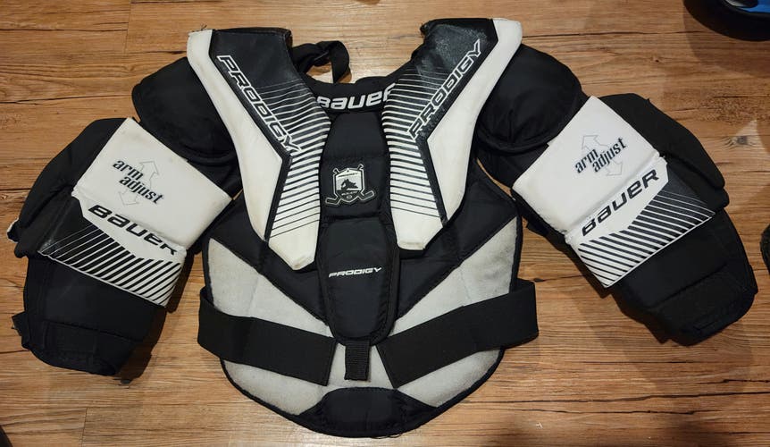 Used Large Bauer Prodigy Goalie Chest Protector