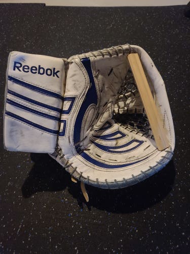 Used Reebok Larceny, regular glove