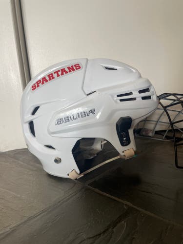 Used Medium Bauer Re-Akt Helmet