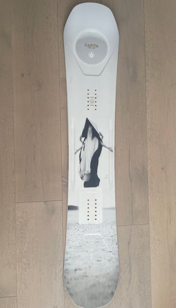 Used Men's 2022 CAPiTA Super DOA Snowboard Without Bindings All Mountain Stiff Flex True Twin
