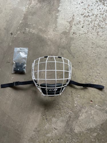 Brand New CCM FM580 White Cage Senior M