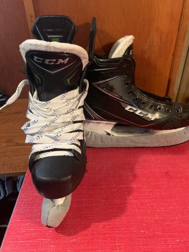 Used CCM Regular Width  Size 8.5 RibCor 78K Hockey Skates