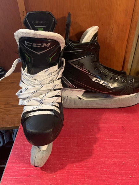 Used CCM Regular Width Size 8.5 RibCor 78K Hockey Skates