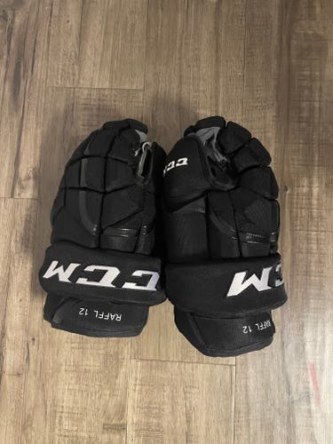 Used Philadelphia Flyers CCM HG12 Gloves 14" Pro Stock (Raffl)