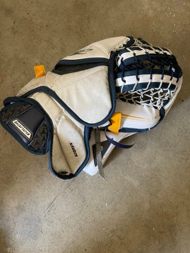 Bauer Supreme 2s Pro Goalie Glove (Senior, Navy/Sport Gold)
