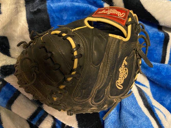 Used Right Hand Throw 32" Catcher's Glove