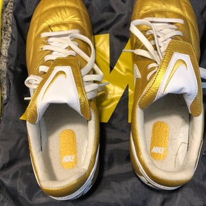 Gold Men's Used Size 9.0 (Women's 10) Molded Cleats Nike Cleats